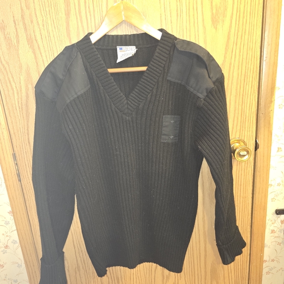 Men's Commando Black Sweater - Picture 3 of 4